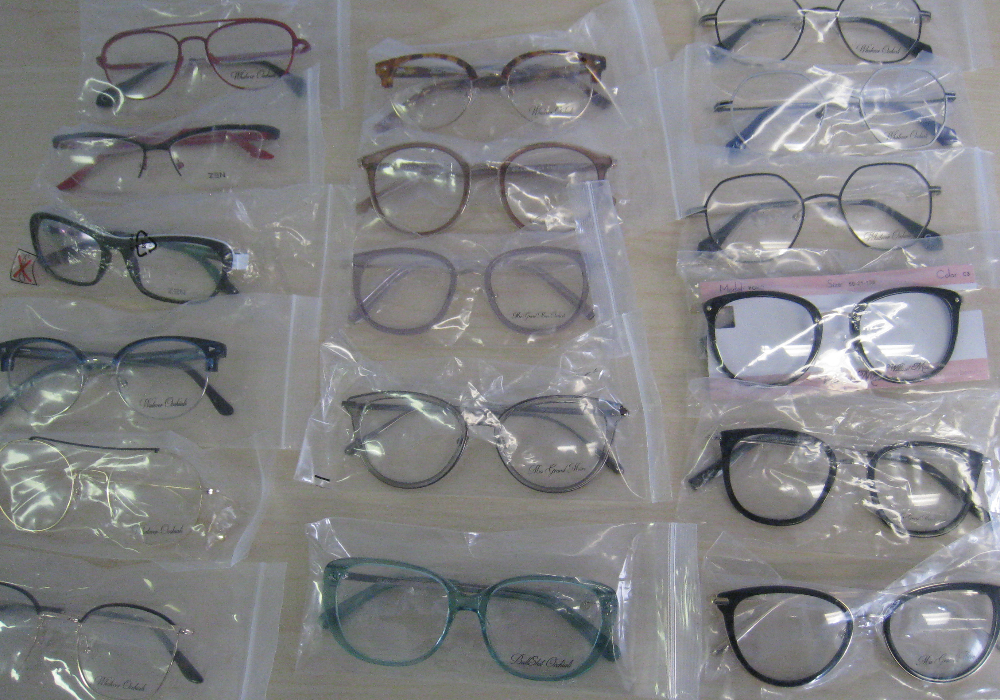 Des montures de lunettes à prix modique